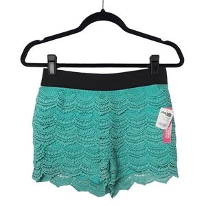 CHARLOTTE RUSSE Crochet Scallop Teal Green High Waisted Shorts Small NWT
